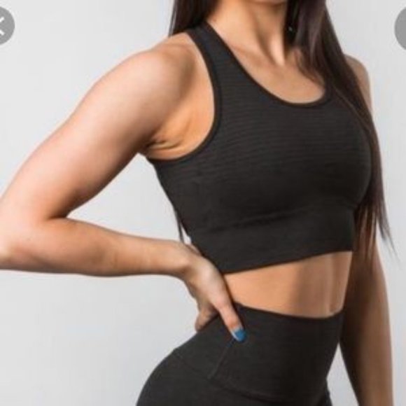 Alphalete Vault Sports Bra XS - Picture 3 of 16
